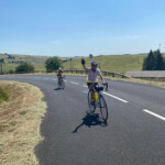 duo de cycliste sur le séjour vélo Genêts